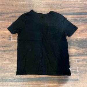 Gap kids black t-shirt